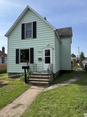 712 8th Ave, Two Harbors, MN 55616