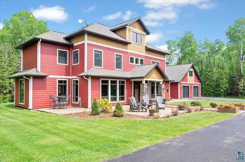 1753 Old North Shore Rd, Duluth, MN 55804