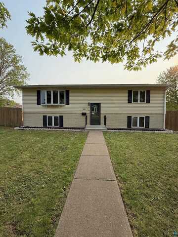 1011 Willis Ave, Ashland, WI 54806