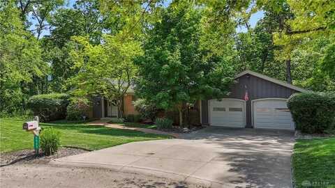 5535 Woodbridge Lane, Washington Court House, OH 45429