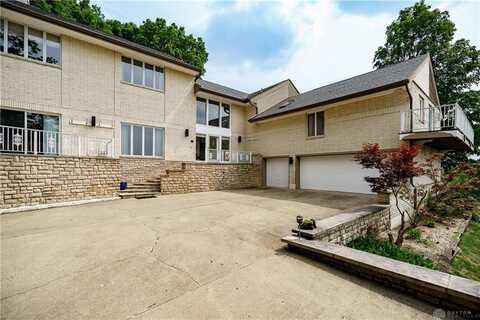 1952 Tait Circle Road, Dayton, OH 45429