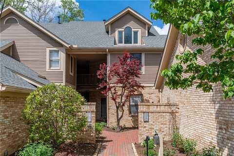 137 Crossridge Drive, Kettering, OH 45429