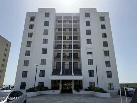 2615 S Atlantic Avenue, Daytona Beach, FL 32118
