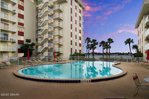 2711 N Halifax Avenue, Daytona Beach, FL 32118