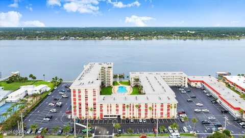 2711 N Halifax Avenue, Daytona Beach, FL 32118