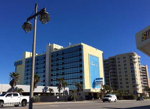 1909 S Atlantic Avenue, Daytona Beach, FL 32118