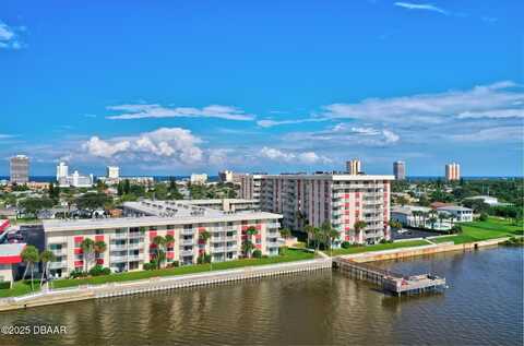 2711 N Halifax Avenue, Daytona Beach, FL 32118