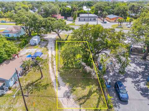 527 Dora Street, New Smyrna Beach, FL 32168