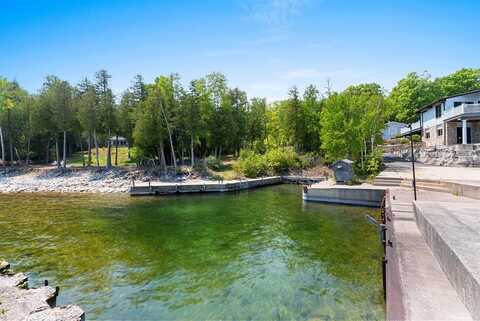 810 Wisconsin Bay Rd, Ellison Bay, WI 54210