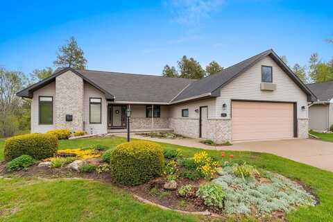 840 S Ridgeway Dr, Sturgeon Bay, WI 54235