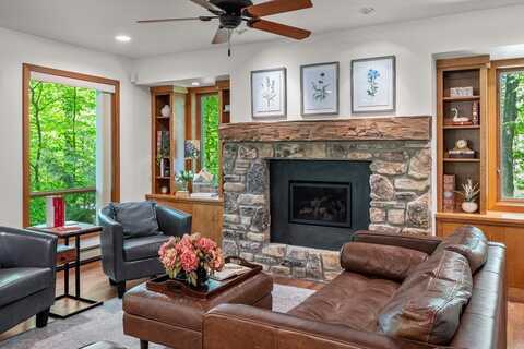 2203 Hill Rd, Sister Bay, WI 54234