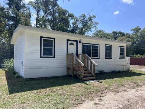 8331 70th Ave, Trenton, FL 32693
