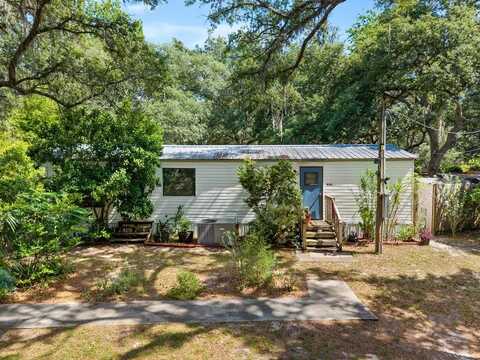415 441st Ave, Old Town, FL 32680