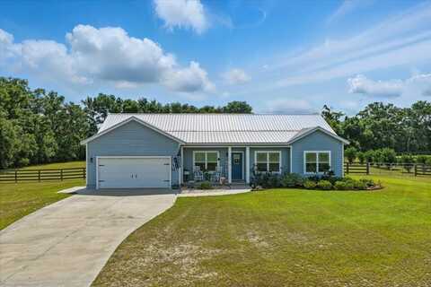 2710 1st St, Trenton, FL 32693