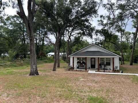 730 Second Ave, Trenton, FL 32693