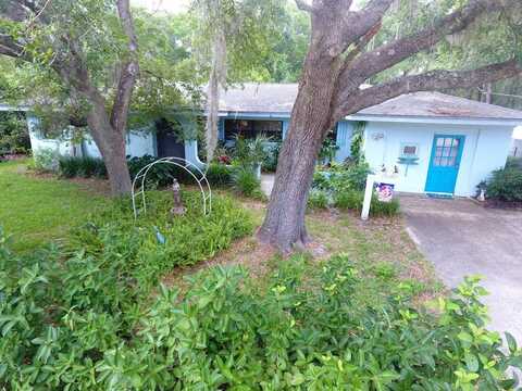 8411 Pine Needle Terrace, Crystal River, FL 34428
