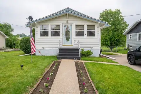 undefined, Newton, IA 50208