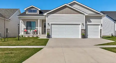 6744 NE 12th Court, Des Moines, IA 50313