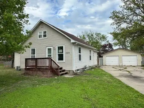 1010 N 17th Street, Chariton, IA 50049