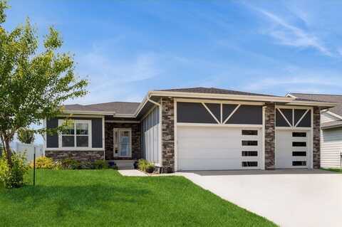 955 Spruce Street, Waukee, IA 50263