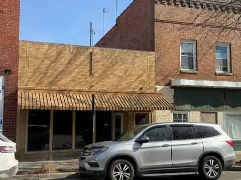 1304 2nd Street, Perry, IA 50220