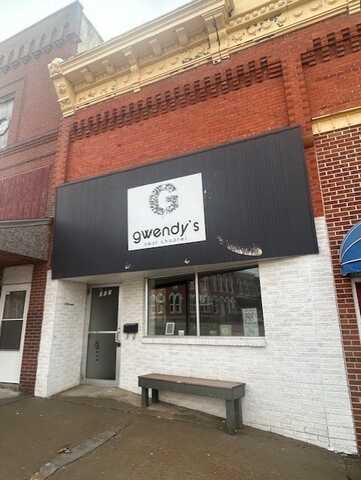 103 W High Street, Toledo, IA 52342