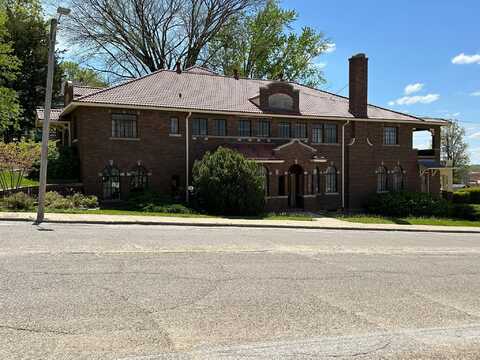 220 N Court Street, Ottumwa, IA 52501