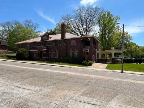 220 N Court Street, Ottumwa, IA 52501