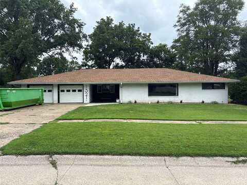 1321 9th Ave E, Oskaloosa, IA 52577