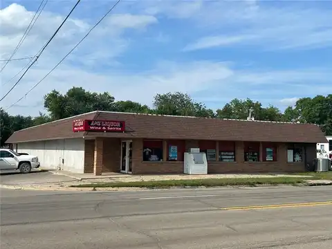 719 Central Avenue unit: 721, Hampton, IA 50441