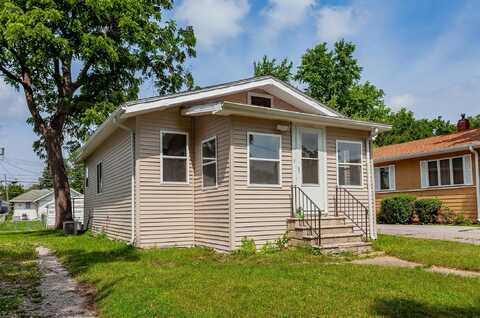 3308 Cambridge Street, Des Moines, IA 50313