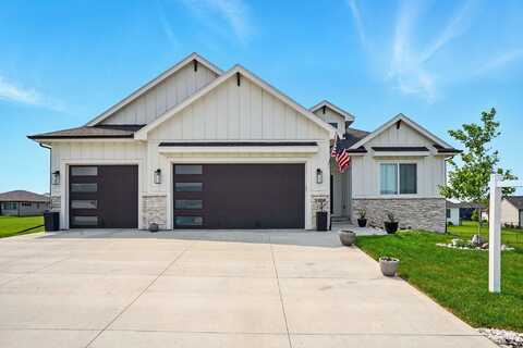 1108 NE Forest Ridge Court, Ankeny, IA 50021