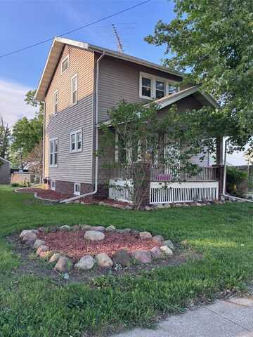 1303 Howard Street E, Creston, IA 50801
