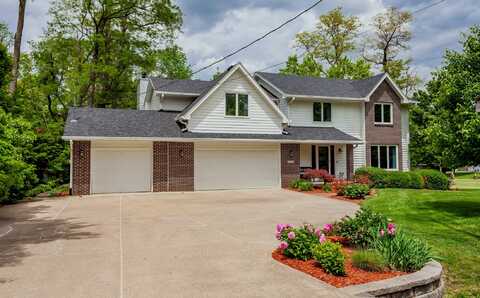 5395 NW 72nd Place, Johnston, IA 50131