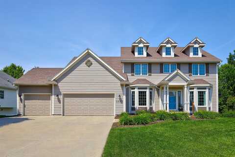 2620 NW 161st Street, Clive, IA 50325