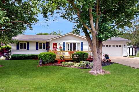 202 Oak Avenue NE, Mitchellville, IA 50169