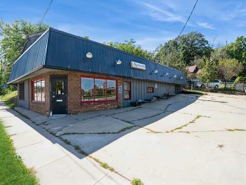 1964 Indianola Avenue, Des Moines, IA 50315