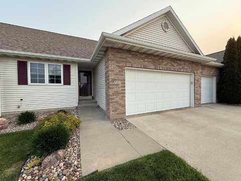 732 SE Ponds Edge Lane, Ankeny, IA 50021