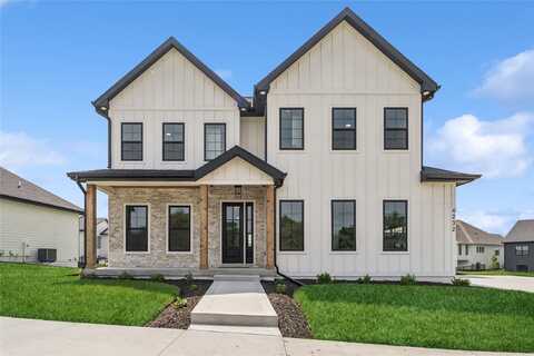 4232 Westgate Parkway, Clive, IA 50325
