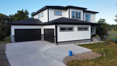 1010 Frederick Avenue, Des Moines, IA 50315