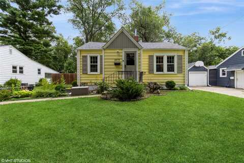 1073 66th Street, Windsor Heights, IA 50324