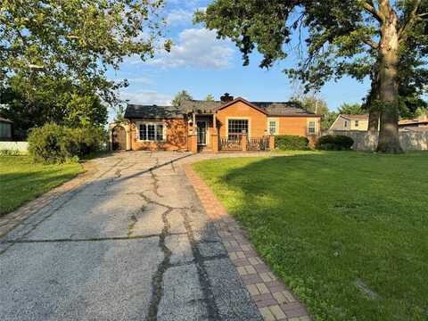 4005 Beaver Avenue, Des Moines, IA 50310