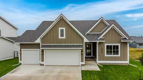 1809 Silver Maple Drive, Norwalk, IA 50211