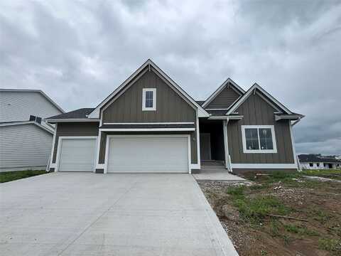 1809 Silver Maple Drive, Norwalk, IA 50211