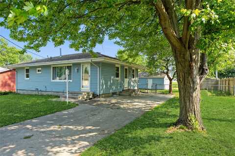2601 E Douglas Avenue, Des Moines, IA 50317