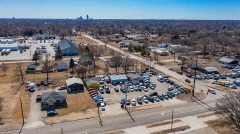 325 & 355 NE Broadway Avenue, Des Moines, IA 50313