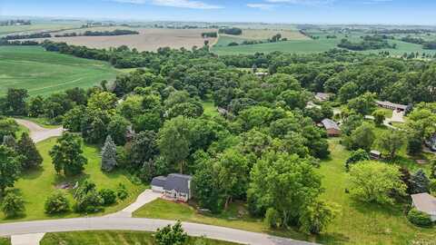 3185 Harbor Avenue, Newton, IA 50208