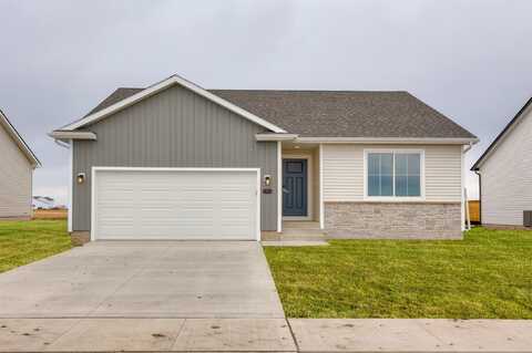 1201 Featherstone Avenue NE, Bondurant, IA 50035