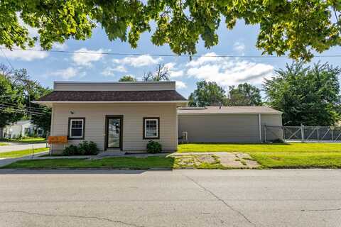 715 E 25th Street, Des Moines, IA 50317