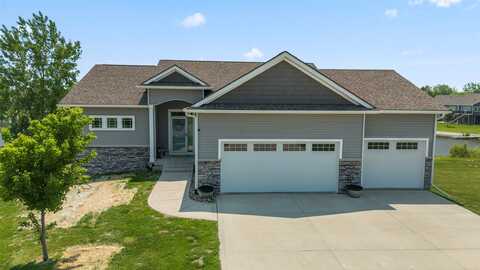 104 Lake Shore Drive, Dallas Center, IA 50063